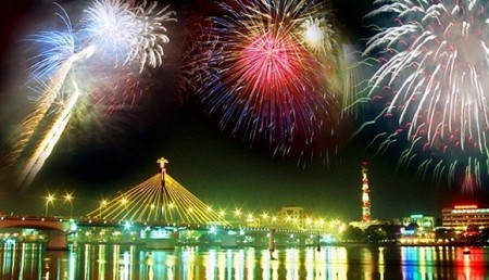 Đà Nẵng - Sẽ bắn pháo hoa tầm cao chào mừng năm mới