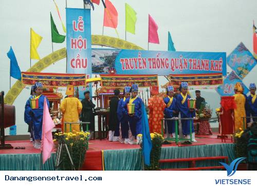 Miền Trung Tưng Bừng Khai Hội Cầu Ngư - Ảnh 1 Miền Trung Tưng Bừng Khai Hội Cầu Ngư - Ảnh 1