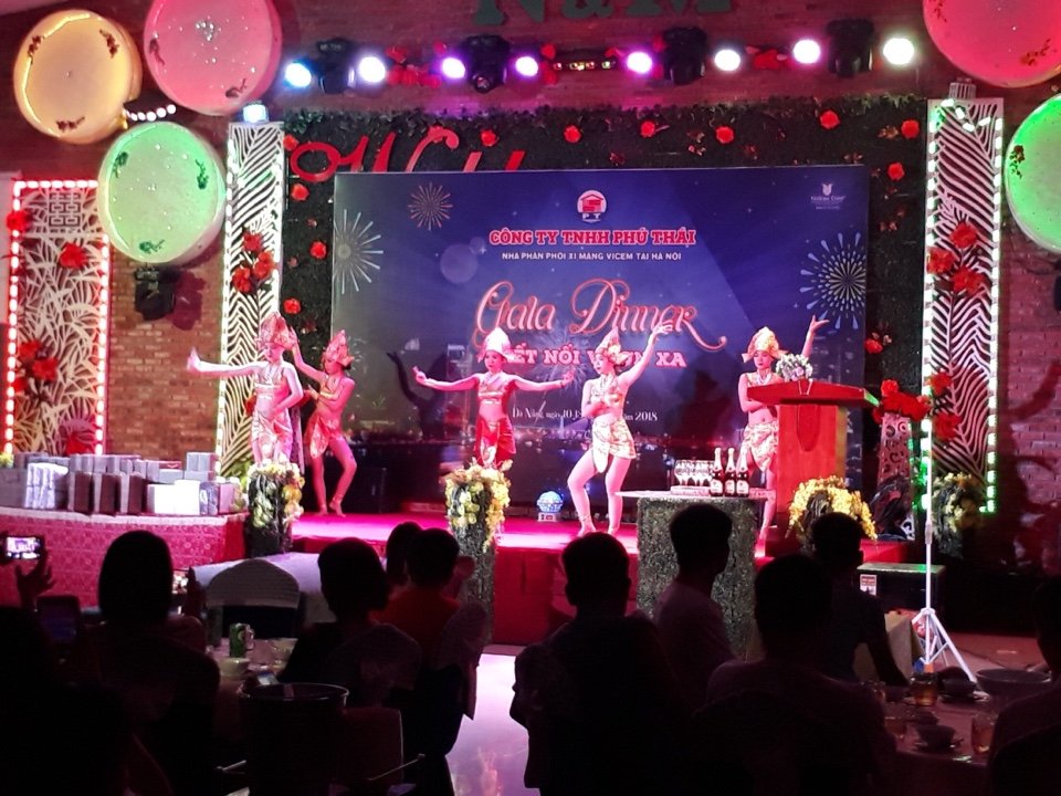 Hình Ảnh Đoàn chương trình Đà Nẵng Khởi Hành 10-13/7 - Ảnh 5 Hình Ảnh Đoàn chương trình Đà Nẵng Khởi Hành 10-13/7 - Ảnh 5