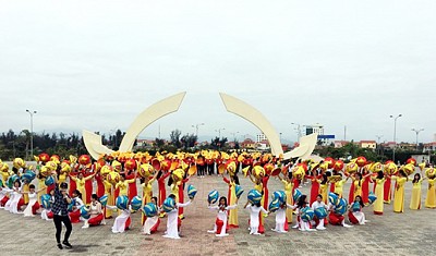 Đà Nẵng khai mạc mùa du lịch biển 2017 Đà Nẵng khai mạc mùa du lịch biển 2017