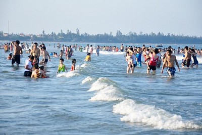 Khách du lịch đến Đà Nẵng tăng cao bằng “tour 0 đồng” Khách du lịch đến Đà Nẵng tăng cao bằng “tour 0 đồng”