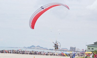 Những trải nghiệm thú vị mùa du lịch biển Đà Nẵng Những trải nghiệm thú vị mùa du lịch biển Đà Nẵng
