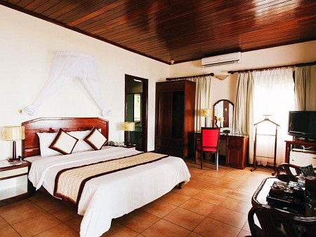 VS03: Chương trình Biển Lăng Cô - Huế 4 Ngày 3 Đêm