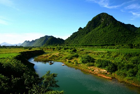 Chương trình Huế - Động Thiên Đường 1 Ngày