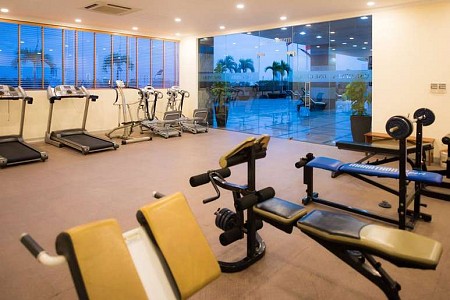 Khách Sạn Dát Vàng 5 sao Golden Bay Đà Nẵng