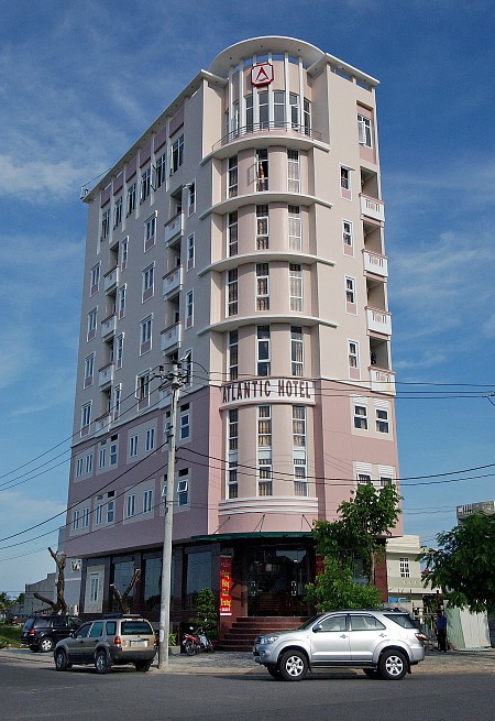 Khách sạn Atlantic