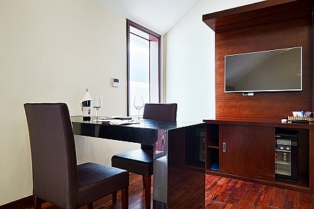 Khách Sạn Ebisu Núi Thần Tài