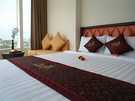 Khách sạn Grand Mango