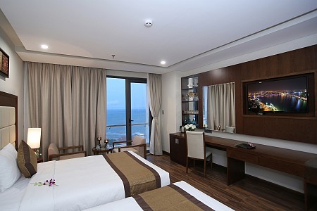 Khách Sạn Grand Sea