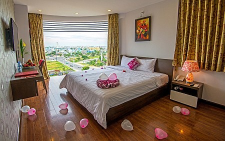 Khách sạn Grand Sunrise