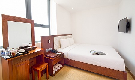 Khách Sạn Lê Hoàng Beach