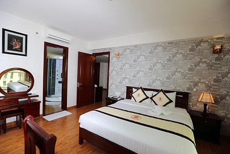 Khách Sạn- Midtown