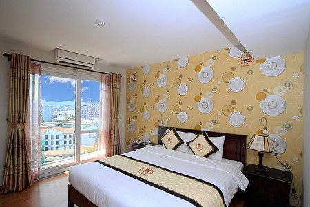 Khách Sạn- Midtown