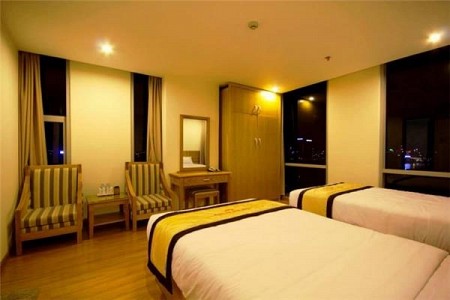 Khách Sạn Nhật Linh 3 Sao