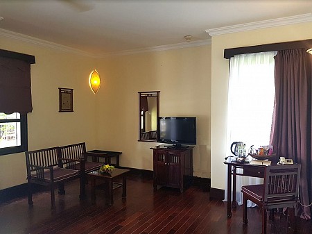 Khu nghỉ dưỡng 4 sao Hội An Riverside Resort & Spa, đậm tình màu sắc Việt