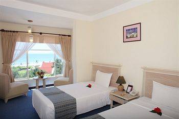 Sandy Beach Non Nước Resort Đà Nẵng