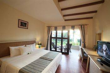 Sandy Beach Non Nước Resort Đà Nẵng