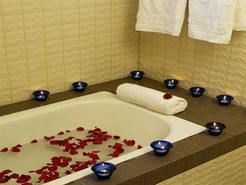 Sandy Beach Non Nước Resort Đà Nẵng