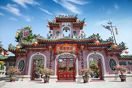 Tham quan hội quán người Hoa ở phố cổ Hội An Tham quan hội quán người Hoa ở phố cổ Hội An
