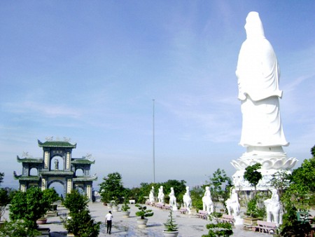 Chương trình  Hà Nội - Đà Nẵng - Biển Mỹ Khê - Cù Lao Chàm 4 Ngày 5 Đêm Hè