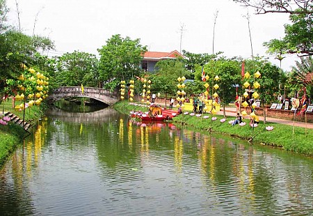 Chương trình Huế thăm quan Cầu Ngói Thanh Toàn