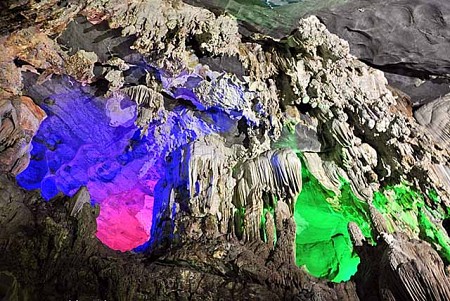 Chương trình Huế - Động Phong Nha 1 Ngày