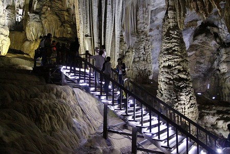 Chương trình Huế - Động Thiên Đường 1 Ngày