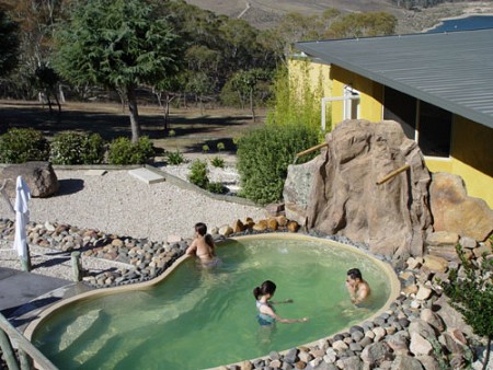 Chương trình Huế - Trải Nghiệm Tắm Suối Khoáng Nóng Thanh Tân