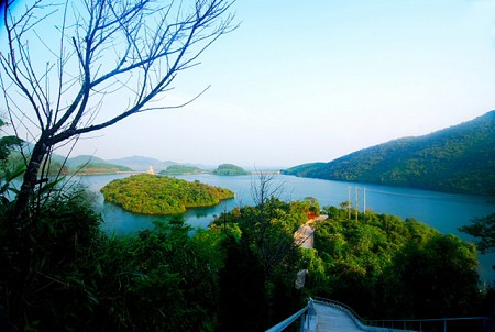 Chương trình Huế - Vườn Quốc Gia Bạch Mã 1 Ngày