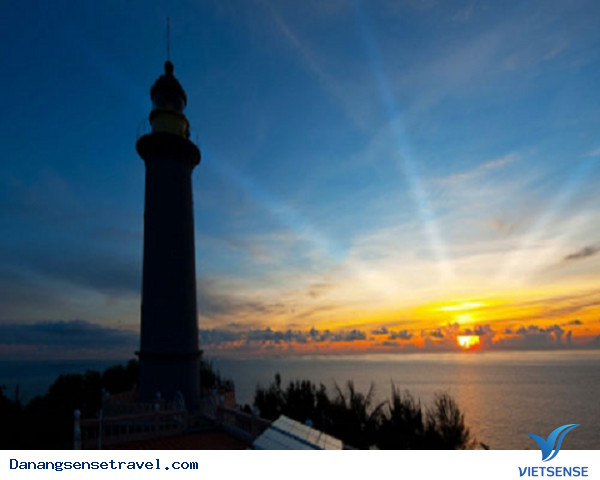 Chinh Phục ngọn hải đăng trên bán đảo Sơn Trà - Ảnh 3 Chinh Phục ngọn hải đăng trên bán đảo Sơn Trà - Ảnh 3