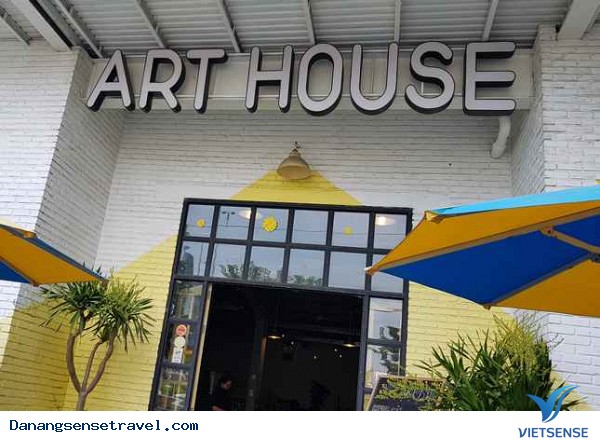 Ngôi nhà nghệ thuật bên sông Hàn - Ảnh 1 Ngôi nhà nghệ thuật bên sông Hàn - Ảnh 1