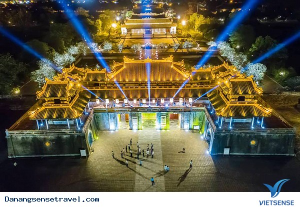 Những điểm thăm quan tại đại nội Huế về đêm - Ảnh 4 Những điểm thăm quan tại đại nội Huế về đêm - Ảnh 4