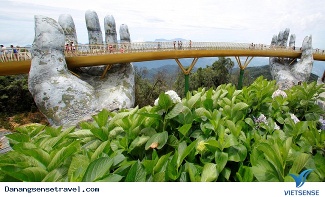 Cây cầu bàn tay điểm check in hot nhất Đà Nẵng - Ảnh 3 Cây cầu bàn tay điểm check in hot nhất Đà Nẵng - Ảnh 3