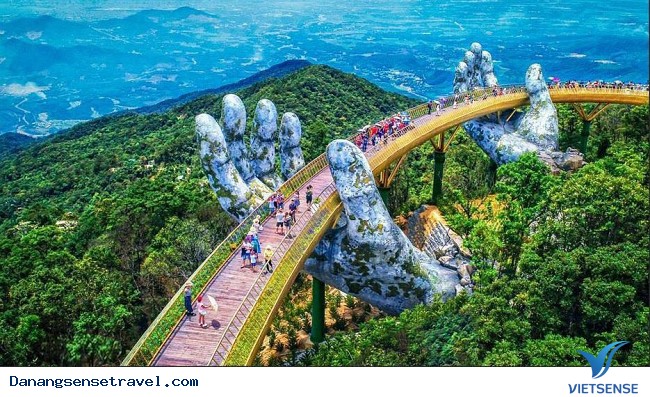 Cây cầu bàn tay điểm check in hot nhất Đà Nẵng - Ảnh 1 Cây cầu bàn tay điểm check in hot nhất Đà Nẵng - Ảnh 1