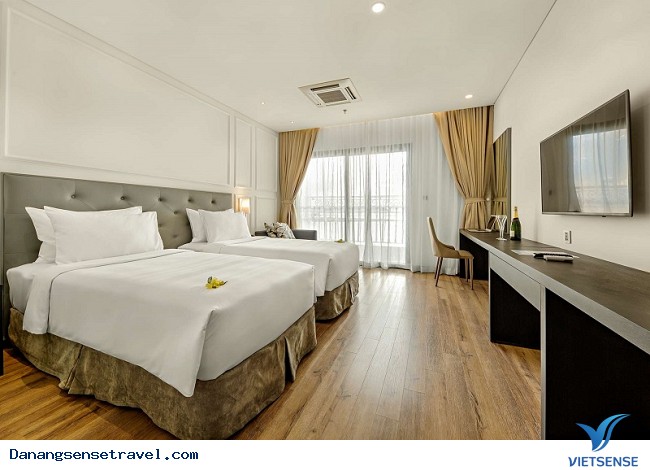 Khách Sạn Dát Vàng Golden Bay