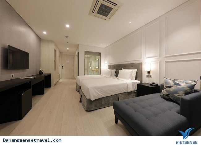 Khách Sạn Dát Vàng Golden Bay