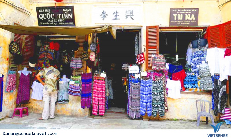 Đặt may một bộ váy mới trong ngày Đặt may một bộ váy mới trong ngày