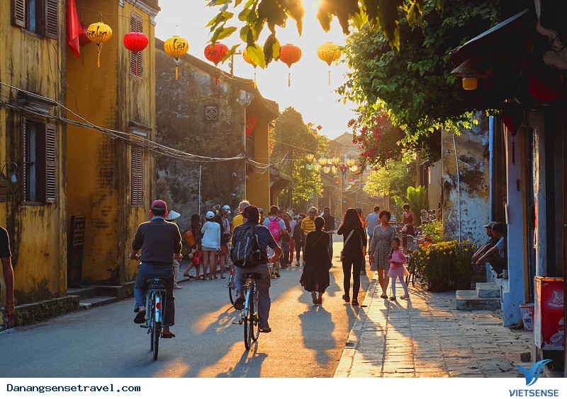 Đạp xe quanh phố Đạp xe quanh phố
