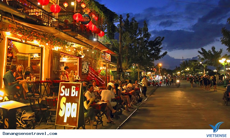 Dạo đêm khi phố lên đèn – đến khuya