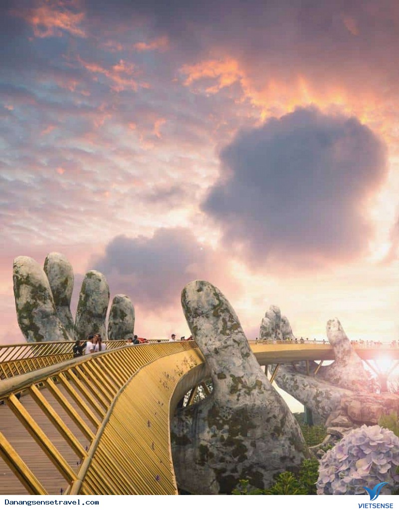 Cây cầu vàng này có gì hấp dẫn? Cây cầu vàng này có gì hấp dẫn?