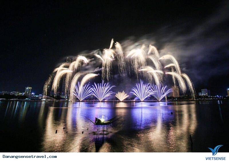 Lễ hội pháo hoa quốc tế Đà Nẵng 2019 chủ đề “Những dòng sông kể chuyện” - Ảnh 1 Lễ hội pháo hoa quốc tế Đà Nẵng 2019 chủ đề “Những dòng sông kể chuyện” - Ảnh 1