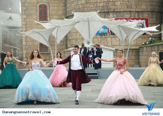 Bà Nà Hills mở đầu chuỗi lễ hội diệu kỳ - Ảnh 1 Bà Nà Hills mở đầu chuỗi lễ hội diệu kỳ - Ảnh 1