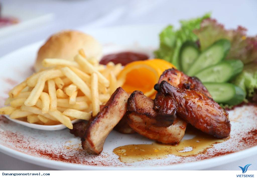 Bà Nà Hills ưu đãi cho khách thăm quan trong khung giờ vàng - Ảnh 1 Bà Nà Hills ưu đãi cho khách thăm quan trong khung giờ vàng - Ảnh 1