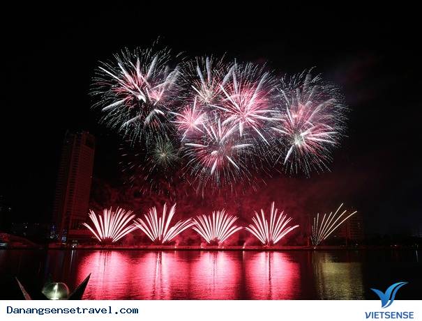 Chân dung cuộc chung kết pháo hoa DIFF - Ảnh 2 Chân dung cuộc chung kết pháo hoa DIFF - Ảnh 2