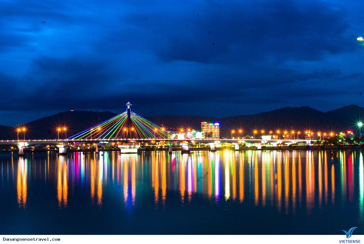 Đà Nẵng- An Thượng phục vụ khách thăm quan xuyên đêm - Ảnh 3