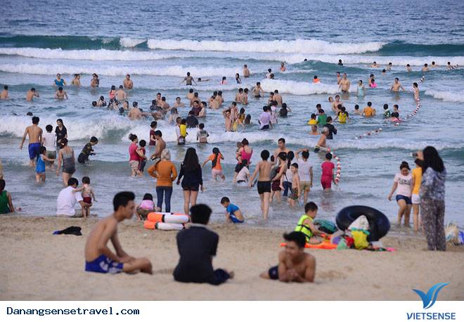 Đà Nẵng: khách thăm quan tăng trong dịp nghỉ tết Độc Lập 02/09 - Ảnh 2 Đà Nẵng: khách thăm quan tăng trong dịp nghỉ tết Độc Lập 02/09 - Ảnh 2