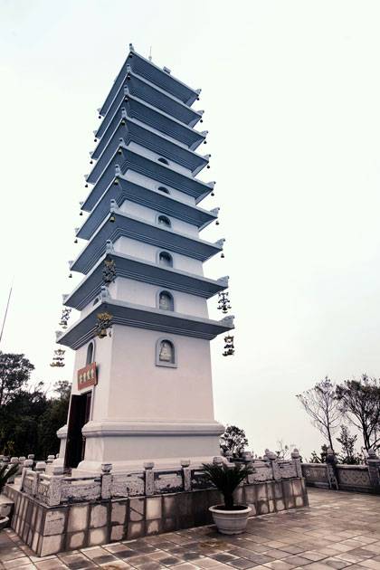 Đà Nẵng: Khai Thác hành trình Tâm Linh Trên Đỉnh Bà Nà - Ảnh 2