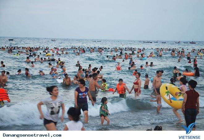 Đà Nẵng khẳng định nước biển không bị nhiễm độc - Ảnh 2