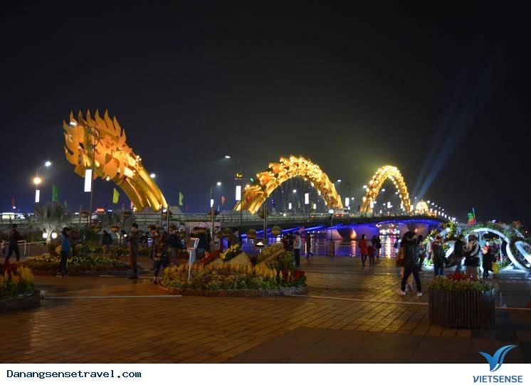 Đà Nẵng: Rộn Ràng Đón khách thăm quan Dịp Tết Giáp Ngọ - Ảnh 1 Đà Nẵng: Rộn Ràng Đón khách thăm quan Dịp Tết Giáp Ngọ - Ảnh 1