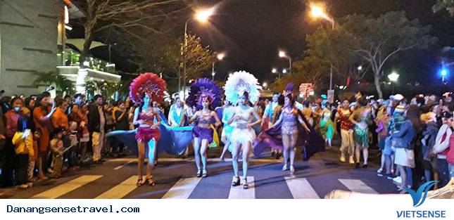 Đà Nẵng rộn ràng những hoạt động giải trí dịp lễ 30/4 và 1/5 - Ảnh 3 Đà Nẵng rộn ràng những hoạt động giải trí dịp lễ 30/4 và 1/5 - Ảnh 3
